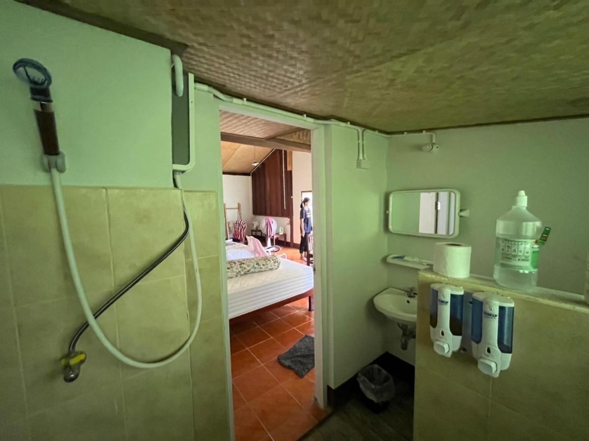 Хостел Brown House Chiangdao Чианг Дао Экстерьер фото